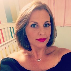 Meet your Posher, Miriam